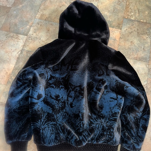Men's Black and Blue Graphic Bomber Jacket - Picture 5 of 6